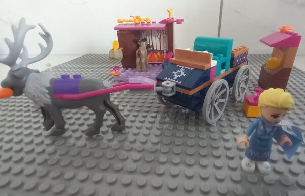 20260608_114059 LEGO Disney Frozen 2 Aventura Elsei cu trasura
